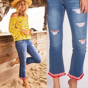 NWT Velvet Heart Ellie Crop Pom Pom Trim Jeans